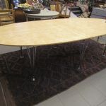 699 4478 DINING TABLE